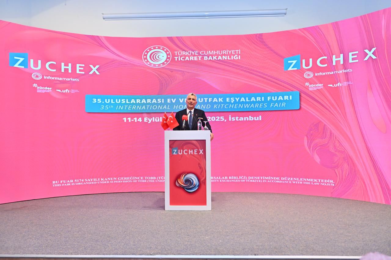 T.C. Ticaret Bakanı Prof. Dr. Ömer Bolat, açılış konuşmasını yapıyor.